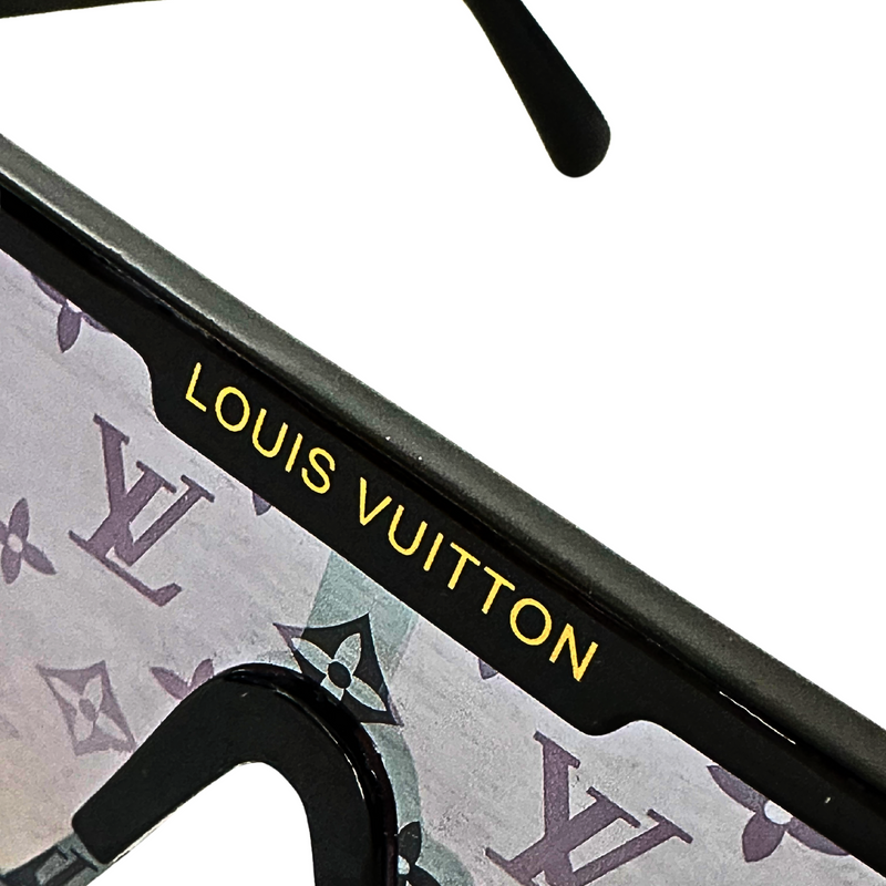 Louis Vuitton Shield - Monogram Black