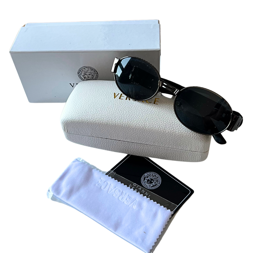 Versace Medusa Oval - Black