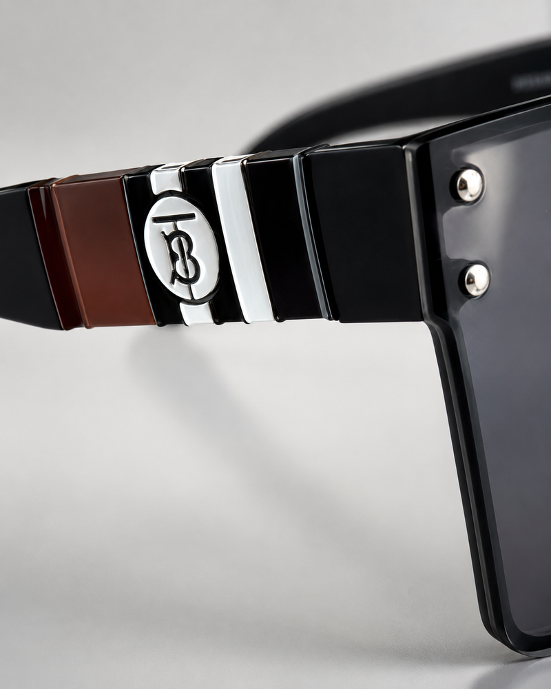 Burberry Shield TB - Black