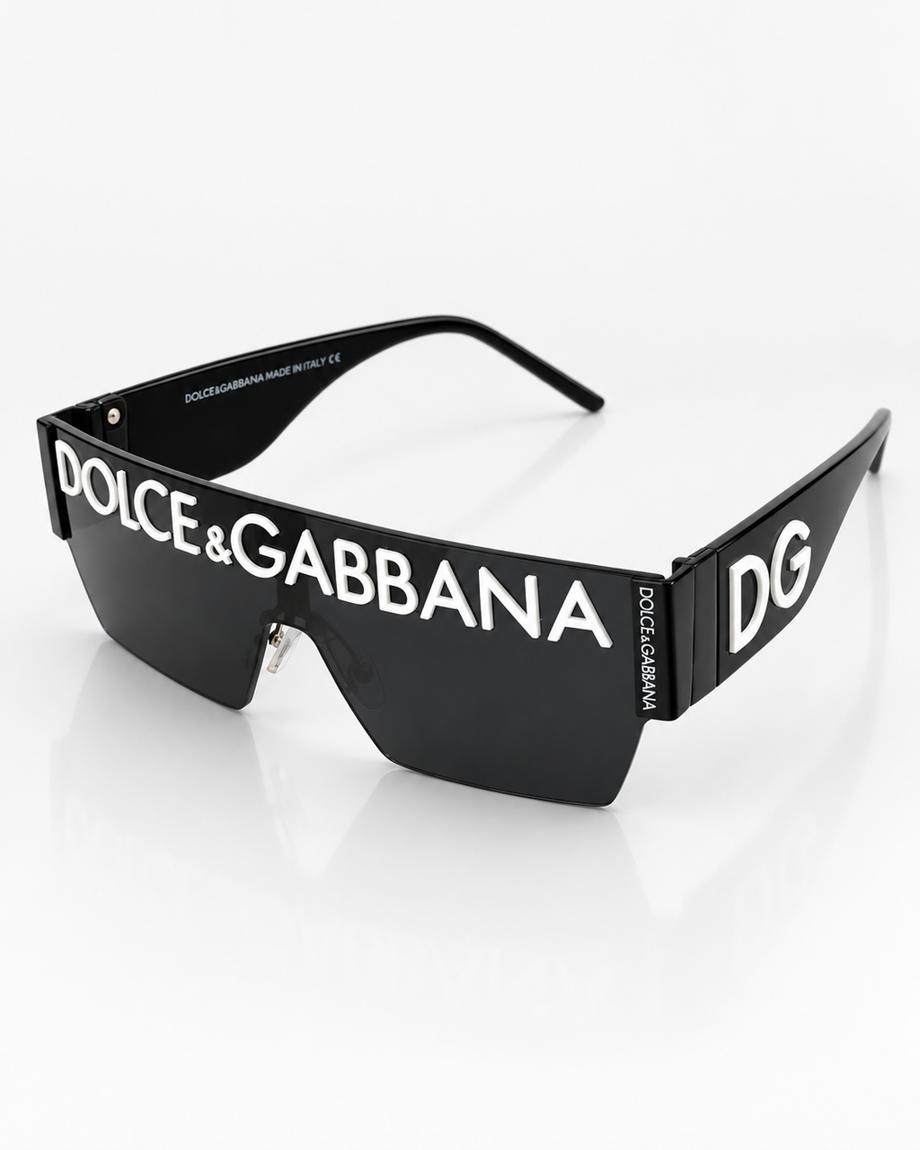 Dolce & Gabbana Logo Shield - Black